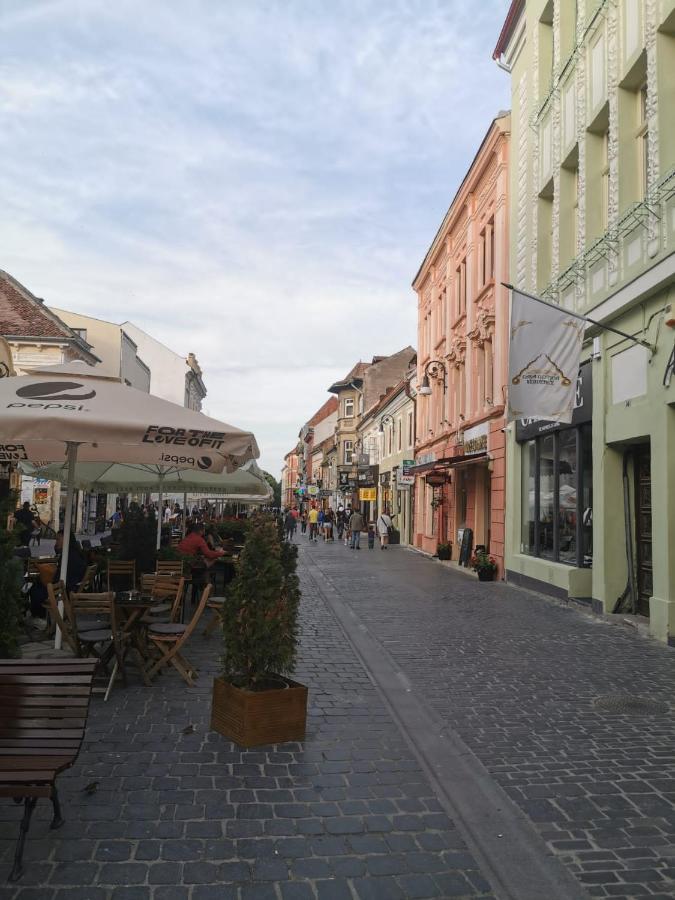 Central Petit Room Brașov Exterior foto